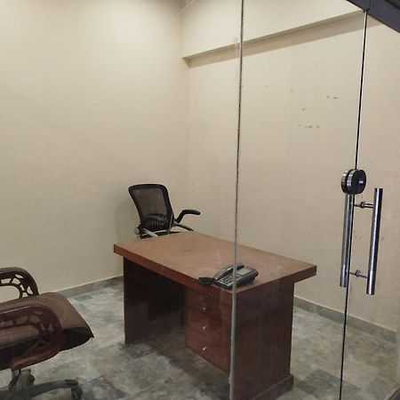 Hotel Crown Plaza, Near Karachi Airport, Darul Sehat Hospital, Dow, Agha Khan And Liaqat Hospital Exteriér fotografie
