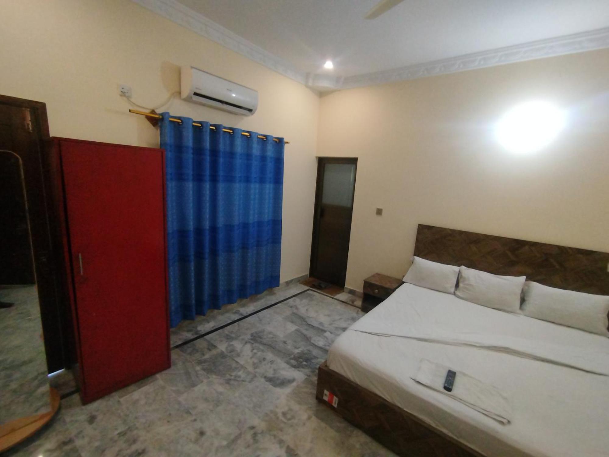 Hotel Crown Plaza, Near Karachi Airport, Darul Sehat Hospital, Dow, Agha Khan And Liaqat Hospital Exteriér fotografie