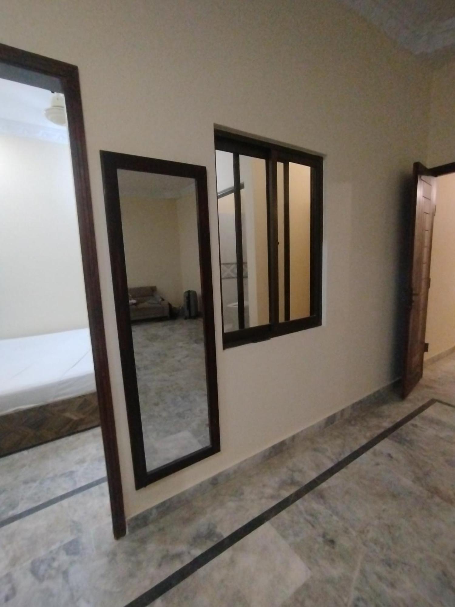 Hotel Crown Plaza, Near Karachi Airport, Darul Sehat Hospital, Dow, Agha Khan And Liaqat Hospital Exteriér fotografie