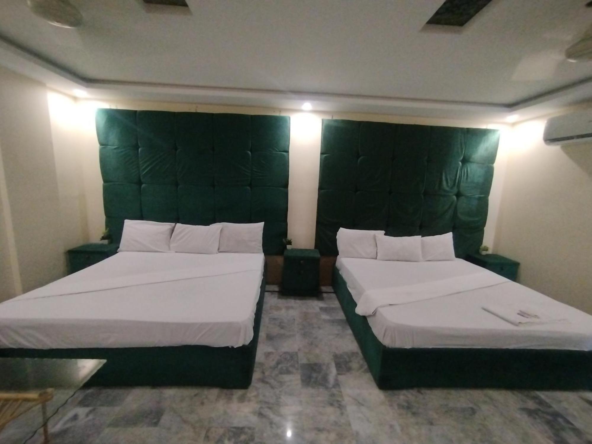 Hotel Crown Plaza, Near Karachi Airport, Darul Sehat Hospital, Dow, Agha Khan And Liaqat Hospital Exteriér fotografie