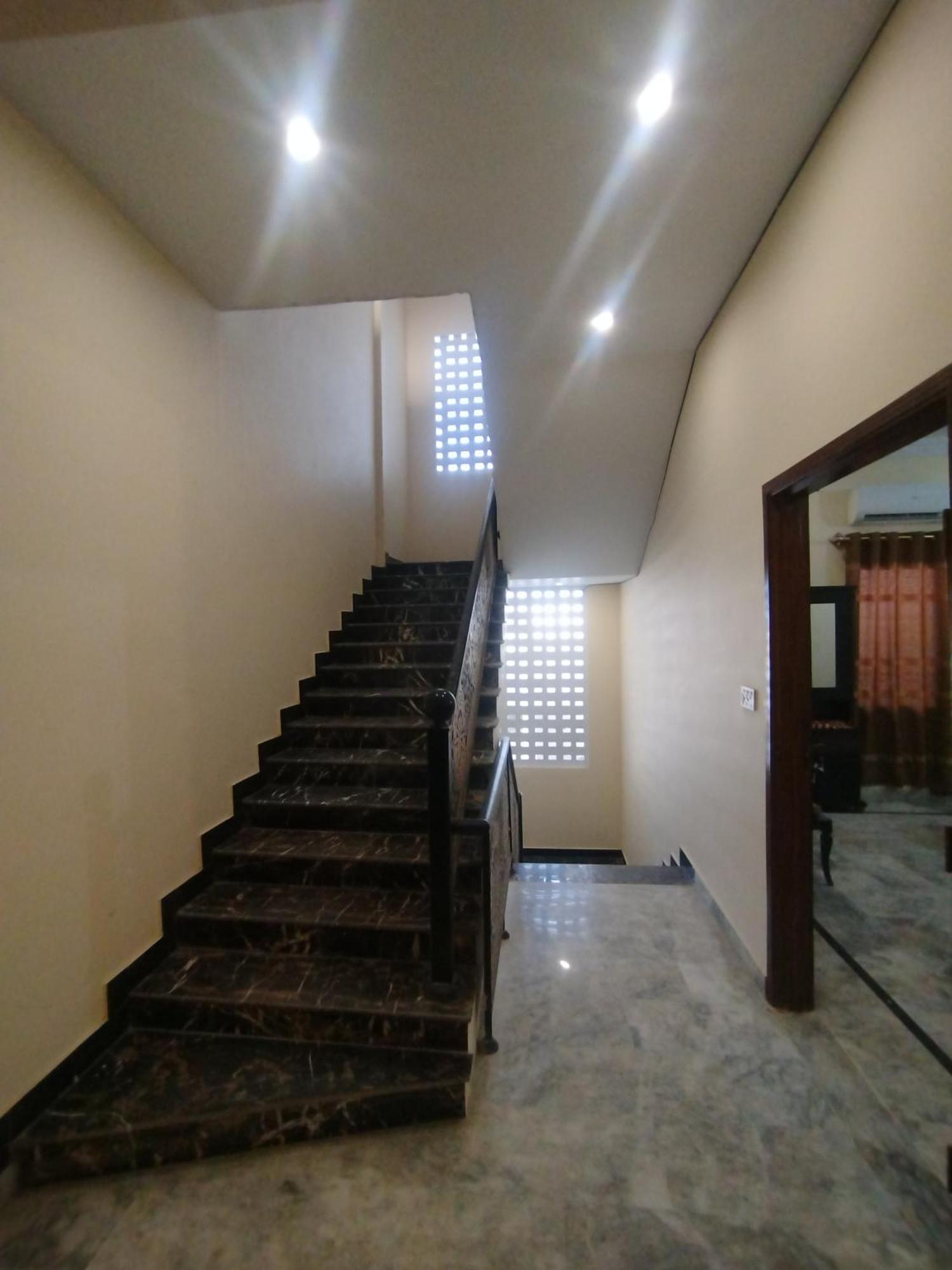 Hotel Crown Plaza, Near Karachi Airport, Darul Sehat Hospital, Dow, Agha Khan And Liaqat Hospital Exteriér fotografie