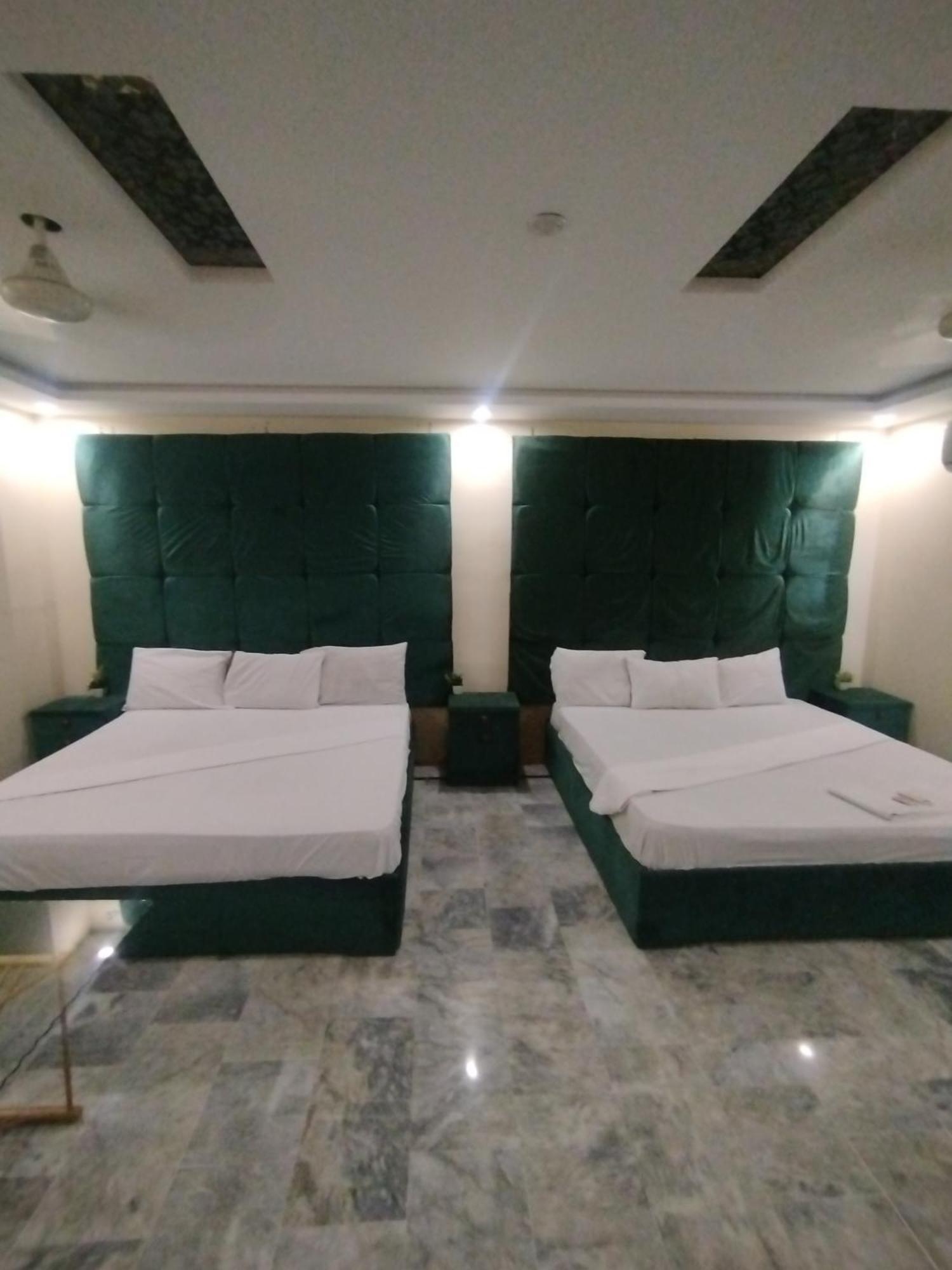 Hotel Crown Plaza, Near Karachi Airport, Darul Sehat Hospital, Dow, Agha Khan And Liaqat Hospital Exteriér fotografie